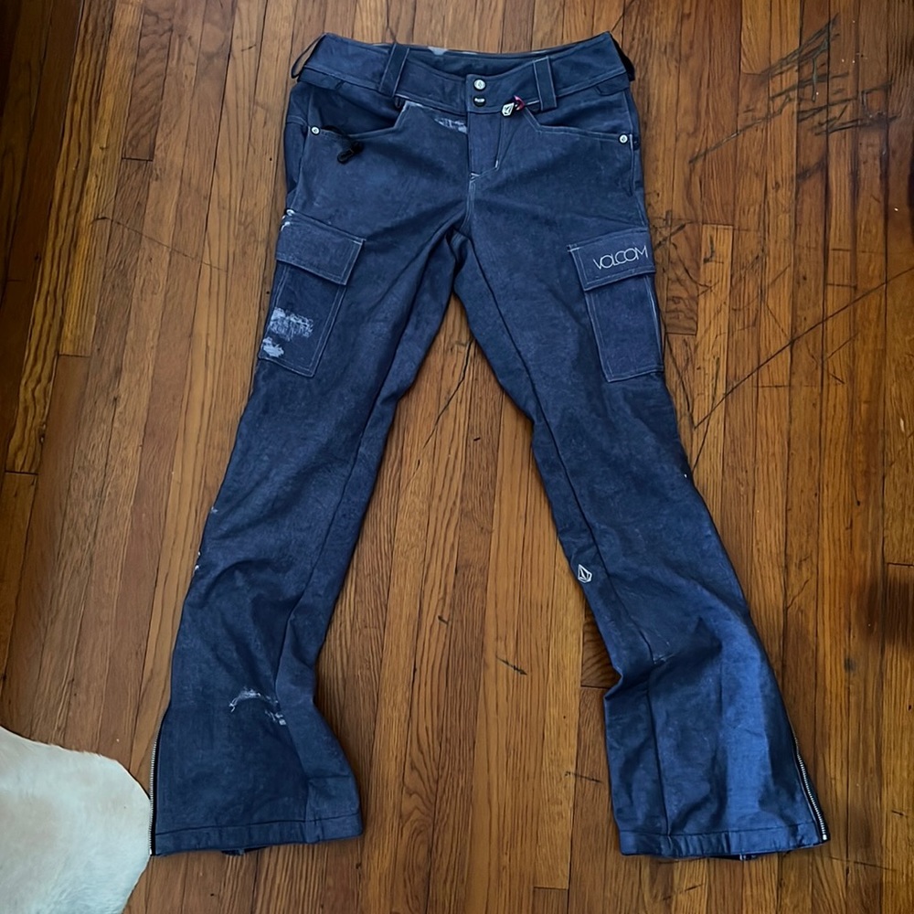 Volcom skinny low rise snow pants